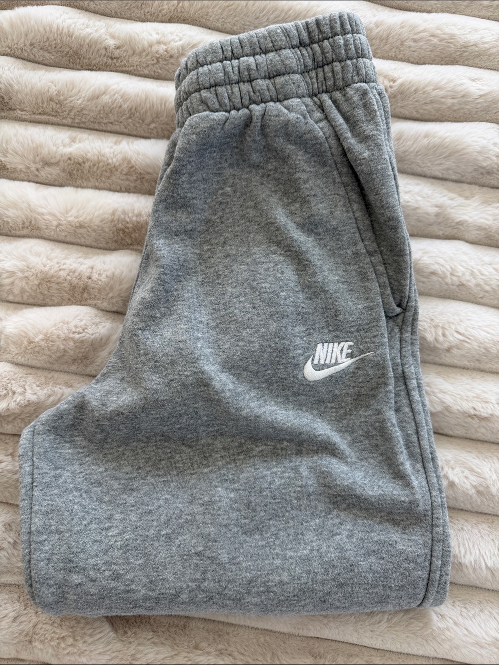 Nike Gray Kids Fleece Joggers - boys size large